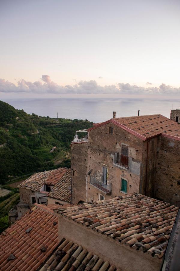 Palazzo Del Diplomatico Villa Belmonte Calabro Exterior photo