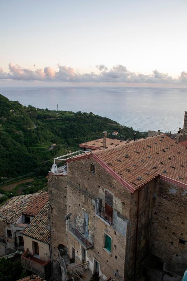 Palazzo Del Diplomatico Villa Belmonte Calabro Exterior photo